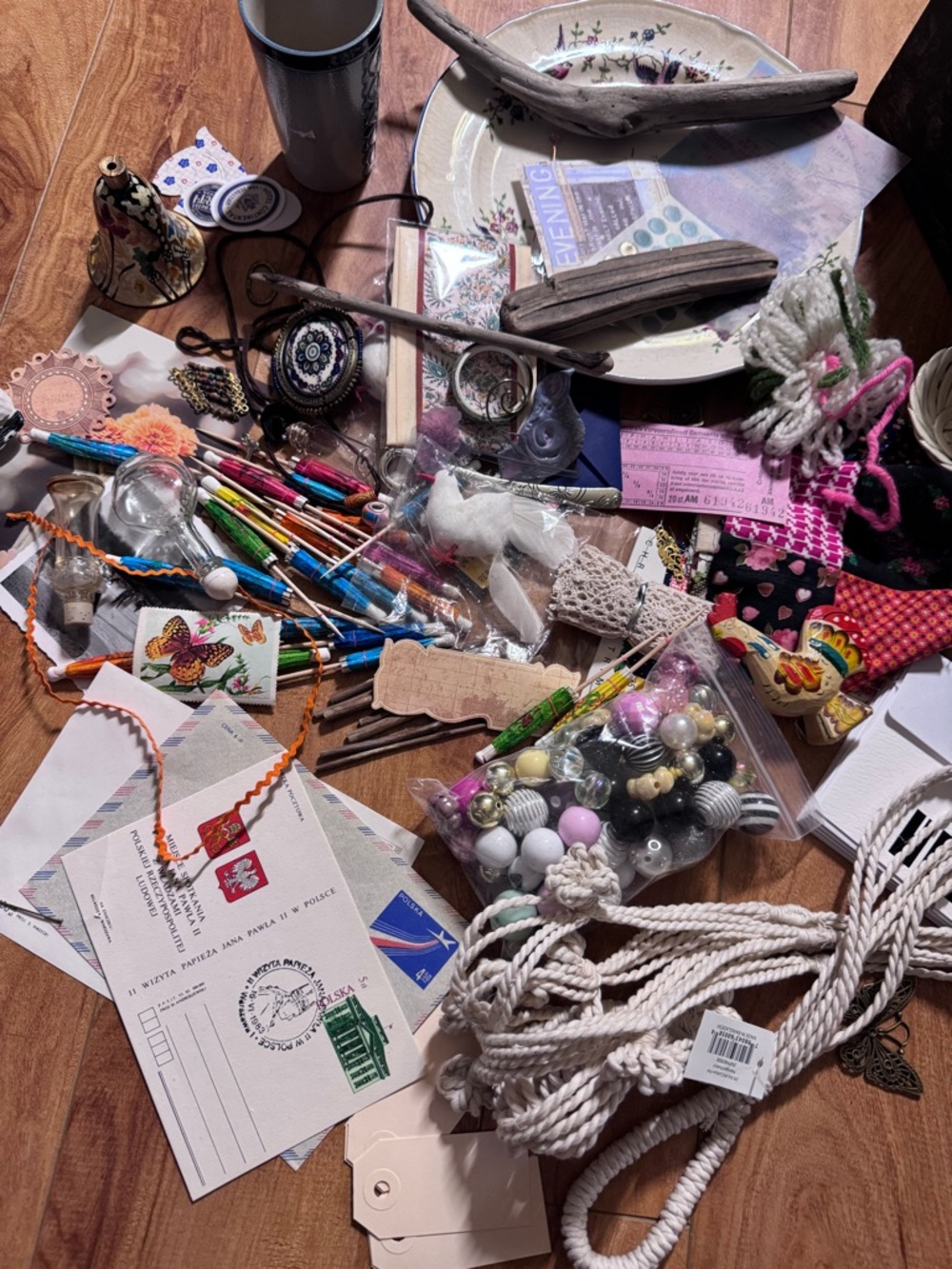 🧶Junk Drawer *I Spy 🕵️ Craft Supplies 🧵📿 Grab Bag 🛍️ Mystery Lot 💎 Trinkets